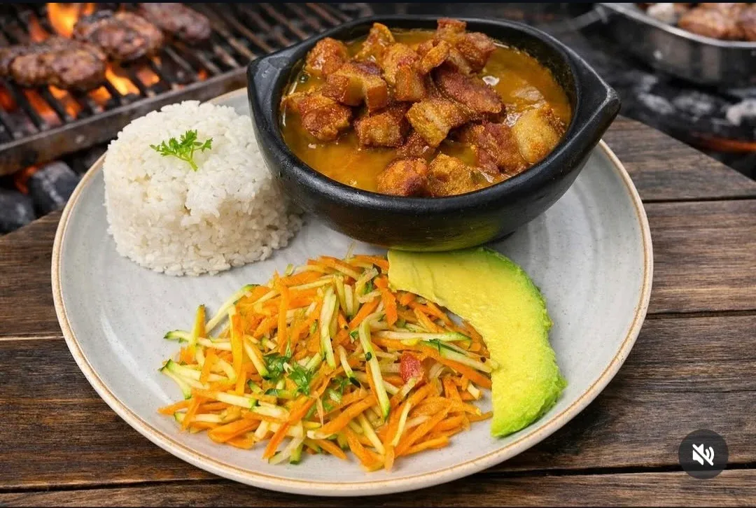 Parrilla Lounge